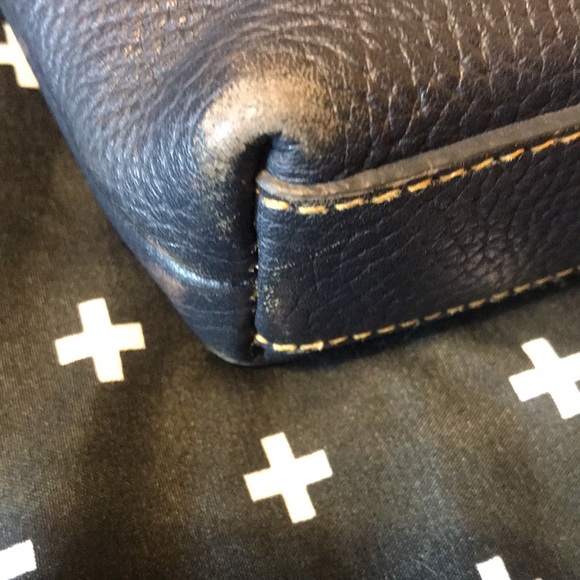 Dooney & Bourke crossbody - Picture 4 of 16